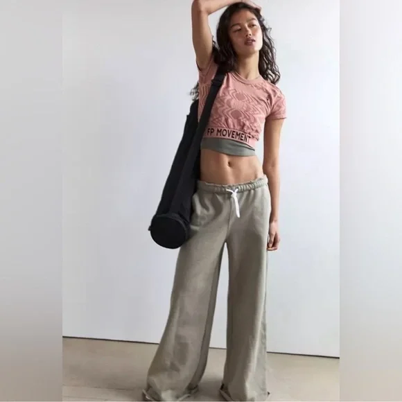 NWOT Free People Movement Run The Distance baby tee - Picture 4 of 4